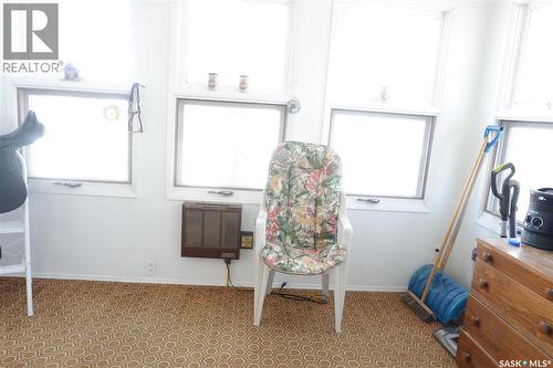 529 6Th Avenue E, Assiniboia, SK - Indoor Photo Showing Other Room