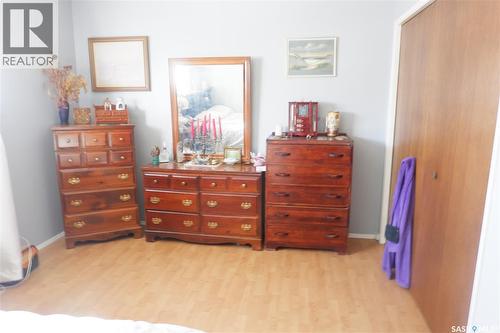 529 6Th Avenue E, Assiniboia, SK - Indoor Photo Showing Bedroom