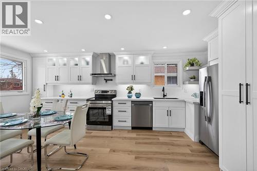 74 Victor Boulevard, Hamilton, ON - Indoor Photo Showing Kitchen With Upgraded Kitchen