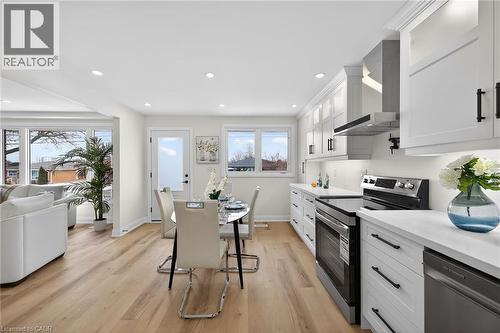 74 Victor Boulevard, Hamilton, ON - Indoor Photo Showing Kitchen With Upgraded Kitchen