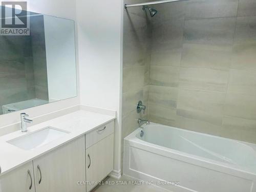 441 Bergamot Avenue, Milton, ON - Indoor Photo Showing Bathroom
