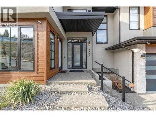 5442 Upper Mission Drive, Kelowna, BC - Outdoor With Exterior