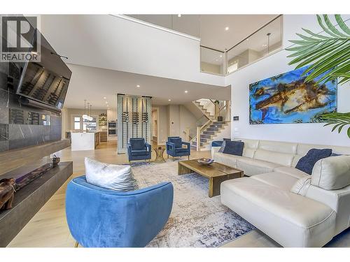 5442 Upper Mission Drive, Kelowna, BC - Indoor