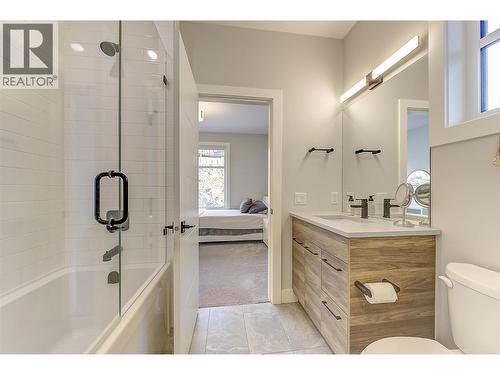 5442 Upper Mission Drive, Kelowna, BC - Indoor Photo Showing Bathroom