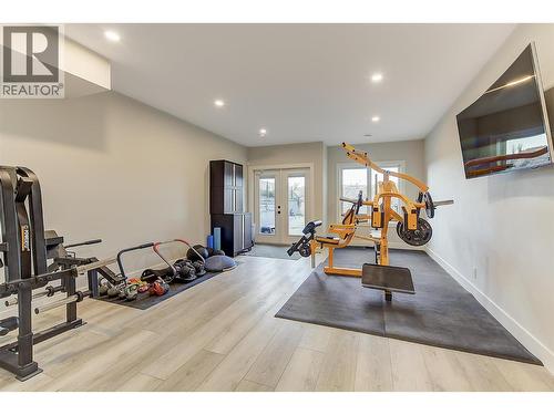 5442 Upper Mission Drive, Kelowna, BC - Indoor Photo Showing Gym Room