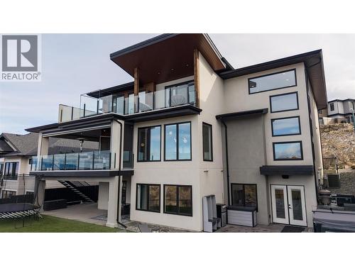 5442 Upper Mission Drive, Kelowna, BC - Outdoor With Facade