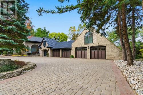 3320 Guelph Line, Burlington, ON - Outdoor