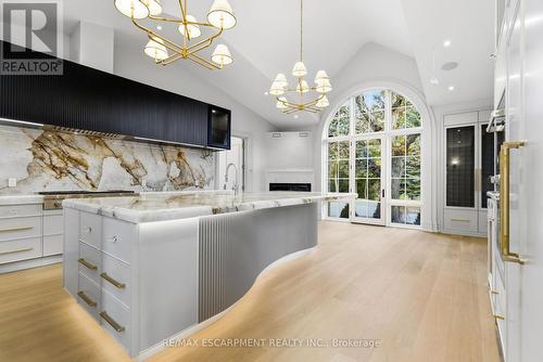 3320 Guelph Line, Burlington, ON - Indoor