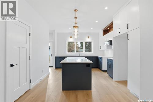 1218 11Th Street E, Saskatoon, SK - Indoor Photo Showing Kitchen