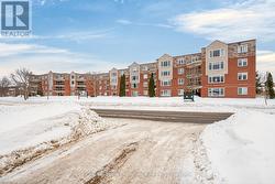 404 - 11 BECK BOULEVARD  Penetanguishene, ON L9M 2G1
