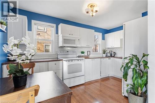 36 Blair Avenue, Hamilton, ON - Indoor Photo Showing Kitchen