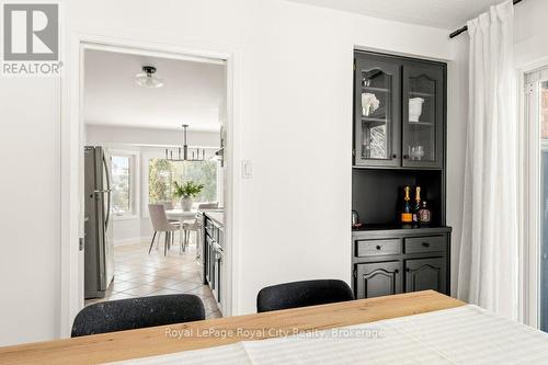 5749 Second Line E, Guelph/Eramosa, ON - Indoor