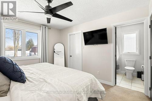 5749 Second Line E, Guelph/Eramosa, ON - Indoor Photo Showing Bedroom