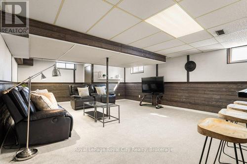 5749 Second Line E, Guelph/Eramosa, ON - Indoor