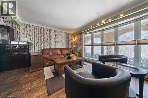 330 East 18Th Street, Hamilton, ON - Indoor