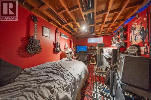 330 East 18Th Street, Hamilton, ON - Indoor