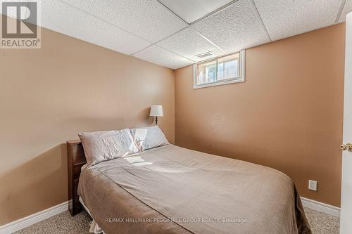 350 5 Concession W, Tiny, ON - Indoor Photo Showing Bedroom