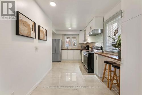 161 Riverview Street, Oakville, ON - Indoor Photo Showing Kitchen