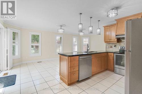 6431 Tenth Line W, Mississauga, ON - Indoor Photo Showing Kitchen With Double Sink