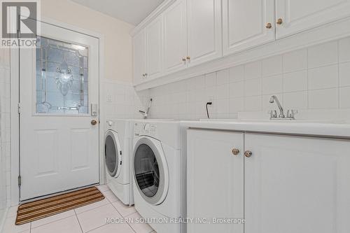 6431 Tenth Line W, Mississauga, ON - Indoor Photo Showing Laundry Room