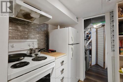 10 Lower Charlotte Street, Ottawa, ON - Indoor Photo Showing Kitchen