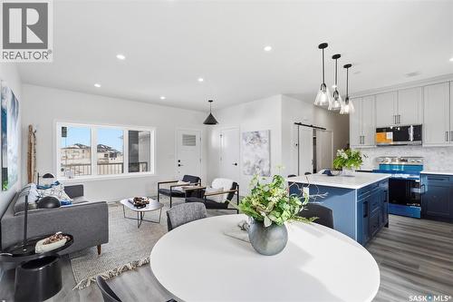 442 Kinloch Crescent, Saskatoon, SK - Indoor Photo Showing Dining Room