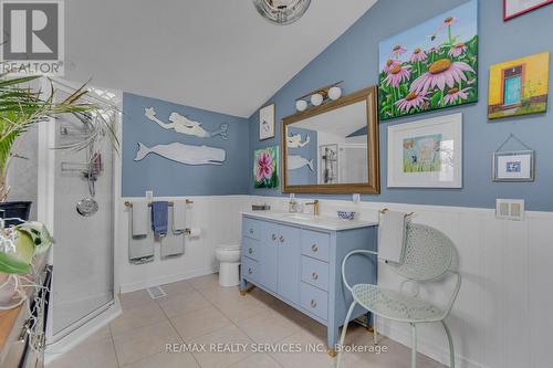 939 Beach Boulevard, Hamilton, ON - Indoor Photo Showing Bathroom