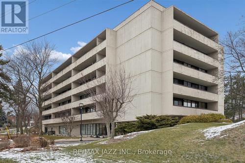 102 - 120 ELGIN STREET W  Oshawa (O'Neill), ON L1G 1S7