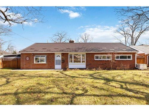 957 BURR Street  Sarnia, ON N7V 2Y7