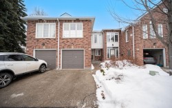 3 Lancewood Crescent  Brampton, ON L6S 5Y6