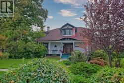 150 EDMONTON Avenue Penticton, BC V2A 2G8