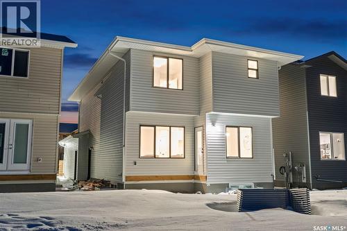 574 Traeger Manor, Saskatoon, SK - Outdoor