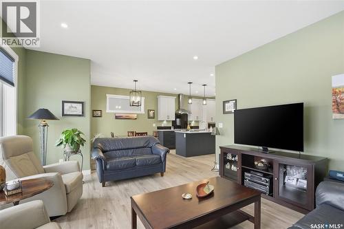 132 Forsey Avenue, Saskatoon, SK - Indoor Photo Showing Living Room