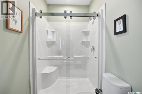 132 Forsey Avenue, Saskatoon, SK - Indoor Photo Showing Bathroom