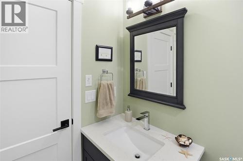 132 Forsey Avenue, Saskatoon, SK - Indoor Photo Showing Bathroom