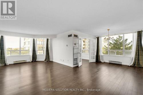 426 - 32 Clarissa Drive, Richmond Hill, ON - Indoor Photo Showing Other Room