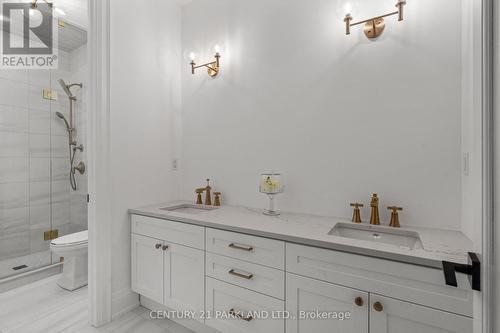 326 Tiny Beaches Road S, Tiny, ON - Indoor Photo Showing Bathroom