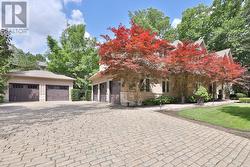 5047 LAKESHORE ROAD  Burlington, ON L7L 1B7