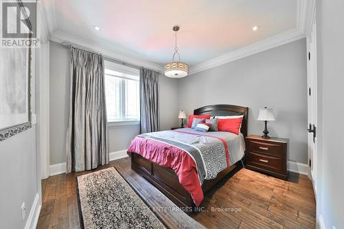 5047 Lakeshore Road, Burlington, ON - Indoor Photo Showing Bedroom