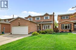 11 FOUNTAINBRIDGE DRIVE  Caledon, ON L7E 1P6