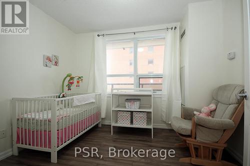 404 - 4 Elsinore Path, Toronto, ON - Indoor Photo Showing Bedroom
