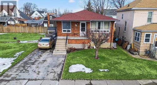 16 CROSS STREET  Port Colborne (Killaly East), ON L3K 1K9