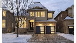 64 HEINTZMAN CRESCENT  Vaughan, ON L6A 4T1