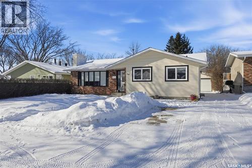 64 Craigie Bay, Regina, SK - Outdoor