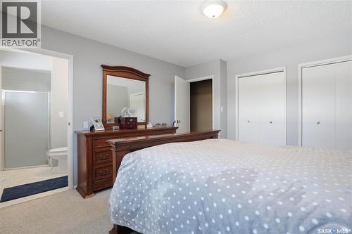 64 Craigie Bay, Regina, SK - Indoor Photo Showing Bedroom