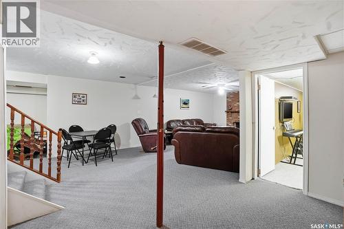 64 Craigie Bay, Regina, SK - Indoor Photo Showing Other Room