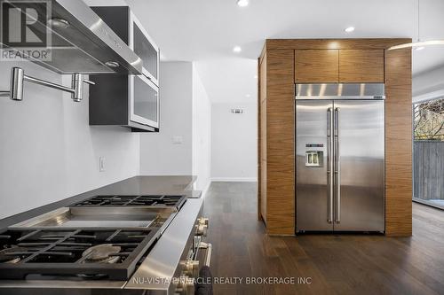 16 - 433 Hyde Park Road, London North (North P), ON - Indoor Photo Showing Kitchen With Stainless Steel Kitchen