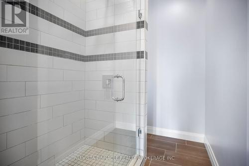 16 - 433 Hyde Park Road, London North (North P), ON - Indoor Photo Showing Bathroom
