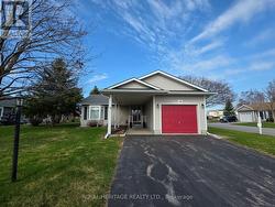 118 BLUFFS ROAD Clarington (Newcastle), ON L1B 1A8