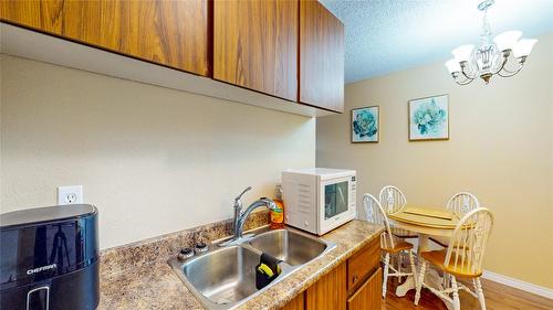 1304-2015 2Nd Street, Cranbrook, BC - Indoor